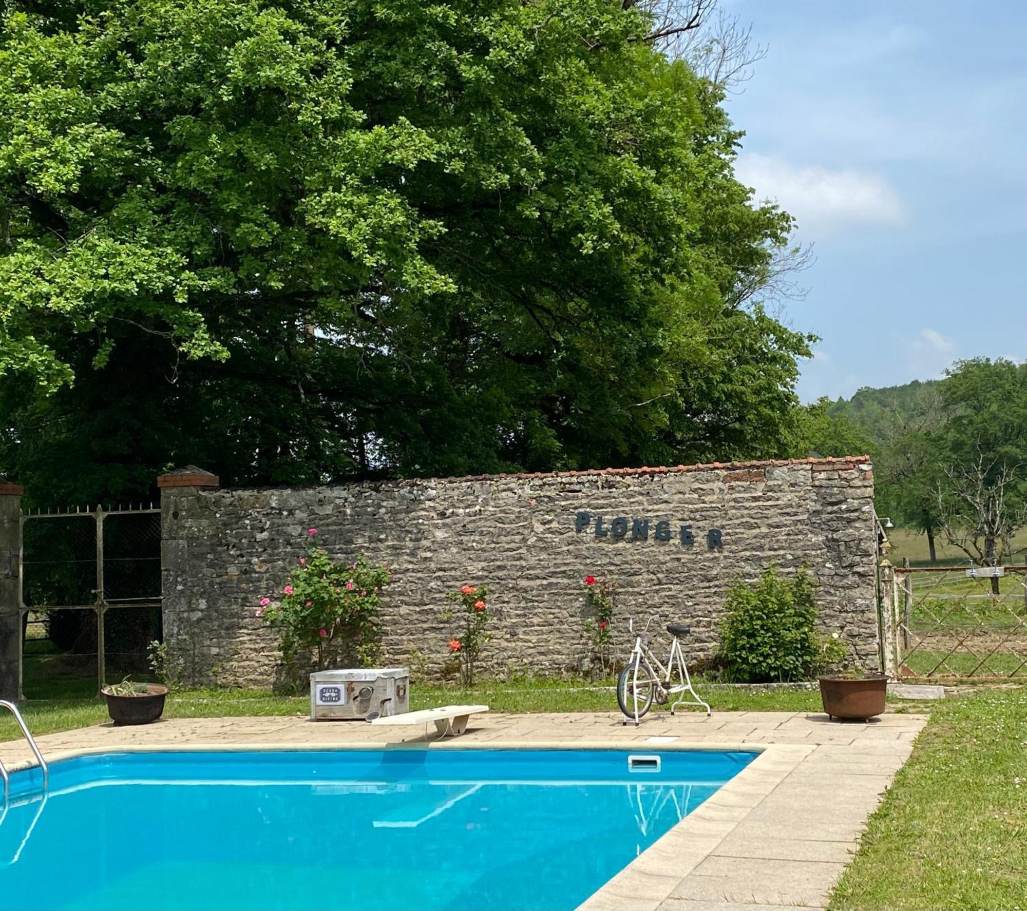 La Roulotte Deluxe De Malpas Bed & Breakfast Quingey Dış mekan fotoğraf