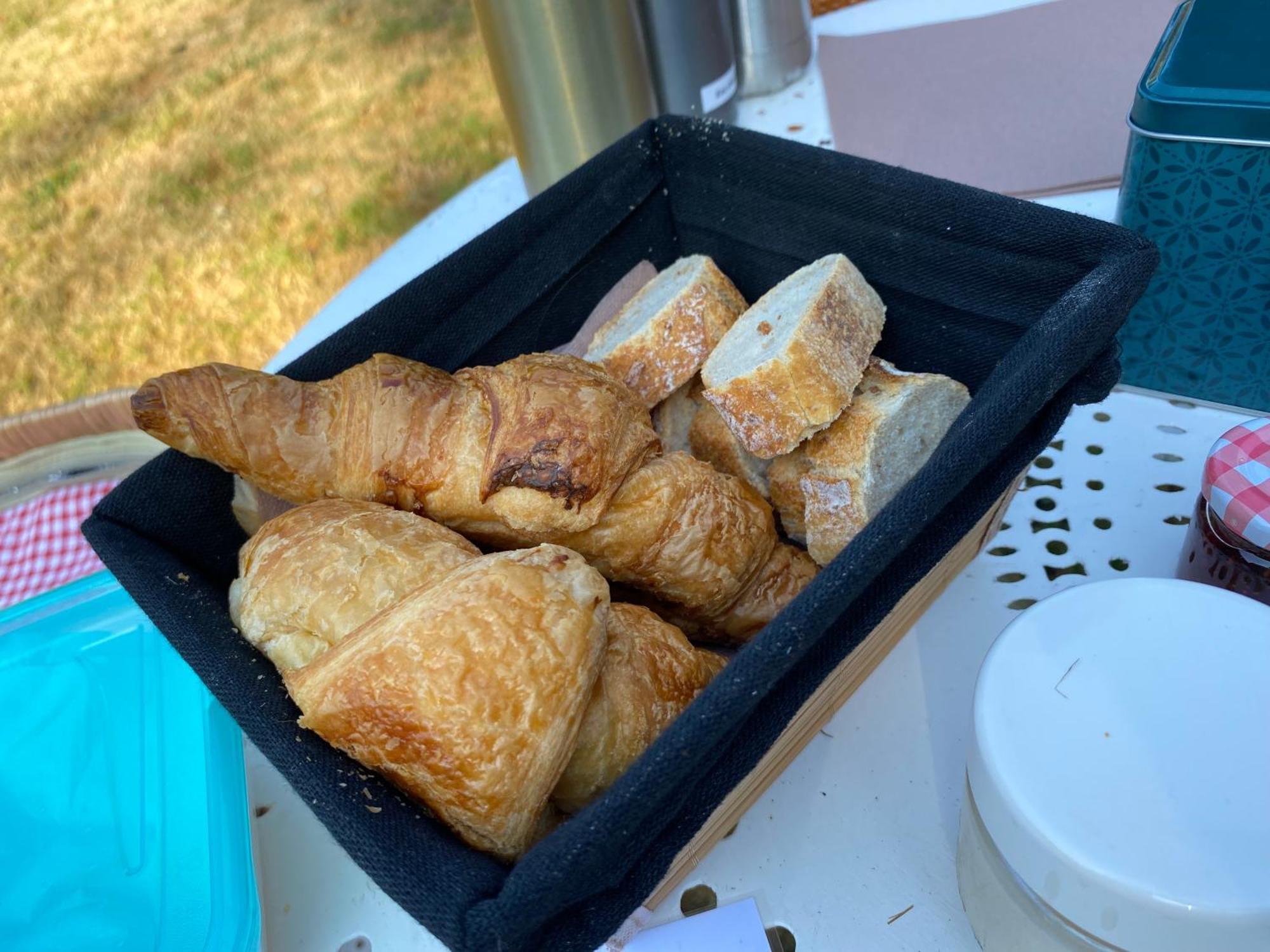La Roulotte Deluxe De Malpas Bed & Breakfast Quingey Dış mekan fotoğraf