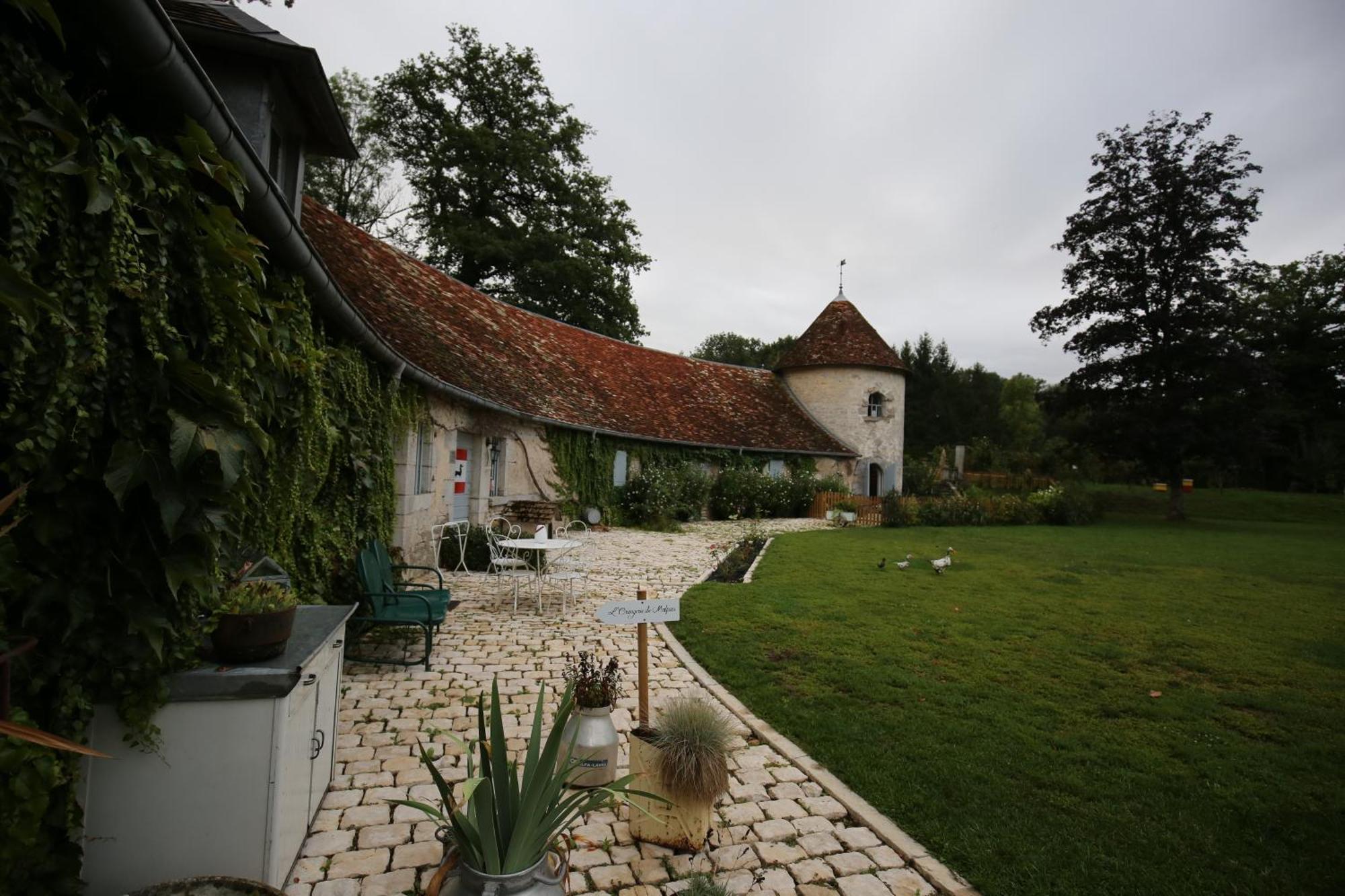 La Roulotte Deluxe De Malpas Bed & Breakfast Quingey Dış mekan fotoğraf