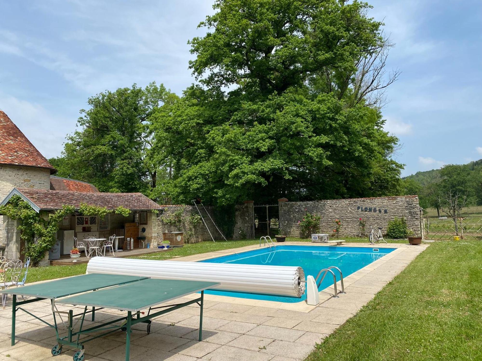 La Roulotte Deluxe De Malpas Bed & Breakfast Quingey Dış mekan fotoğraf